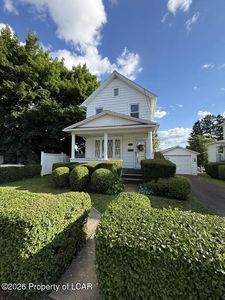 33 William St