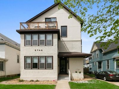 2748 Dupont Ave S