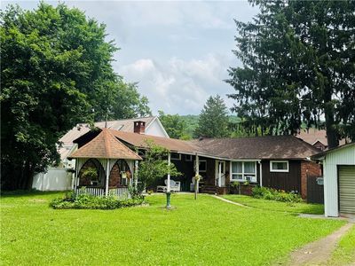 10 Jefferson Ave