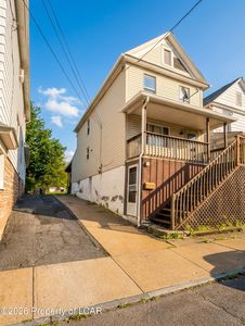 19 W Beatty St