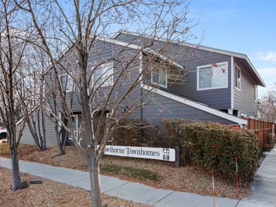 111 NW Hawthorne Ave APT 1