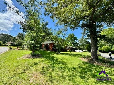 100 Hillside Ter
