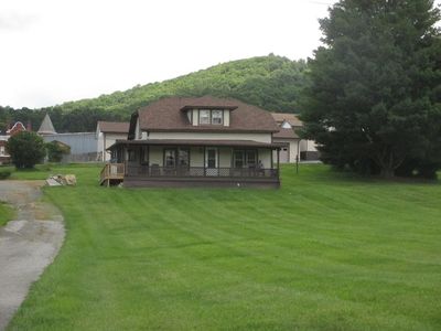 111-125 Library St