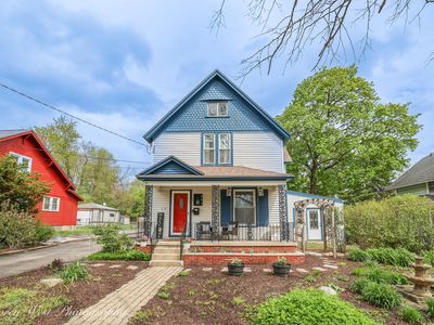 Property at 801 S Jefferson St, Woodstock, IL