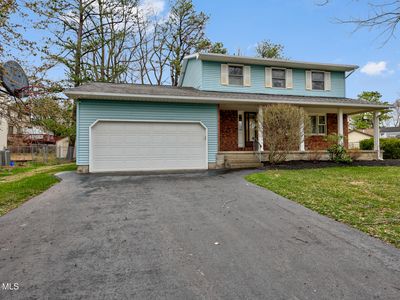 3 W Meadow Drive