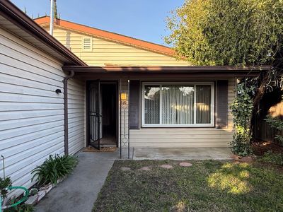 885 Del Monte Ct