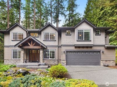 7343 216th Avenue NE