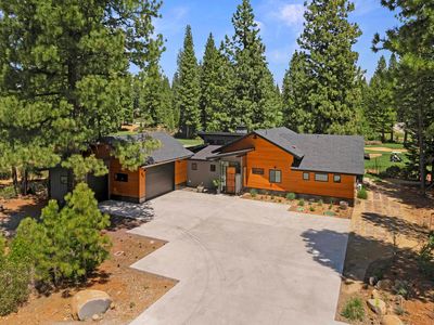 95 Frostwood Ln