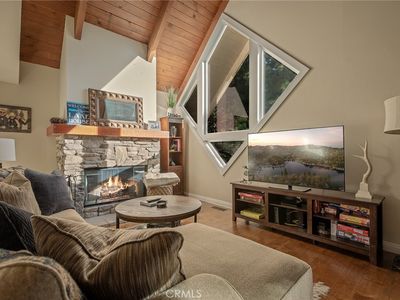 831 Nadelhorn Dr