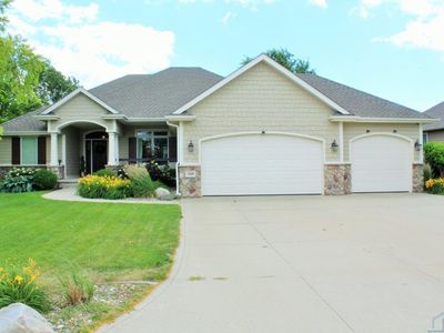 Property at 524 Bluestem Trl, Dakota Dunes, SD