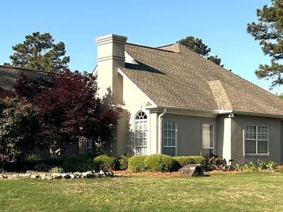 124 E Point Dr