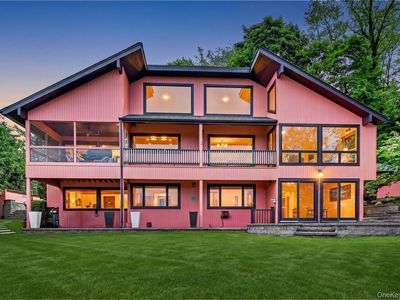 4 Grandview Avenue