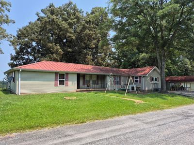 275 Garage Rd