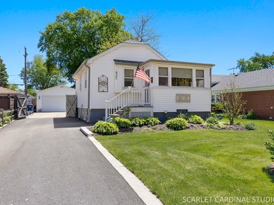 435 N Addison Rd