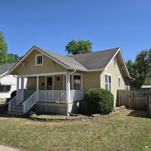 413 NW 7th St