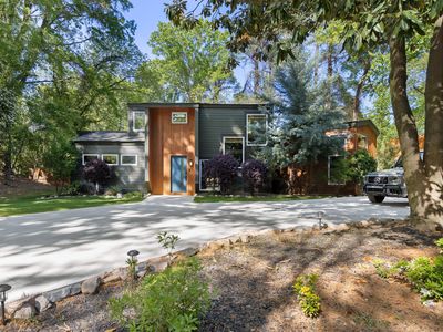 5208 Saddle Ct
