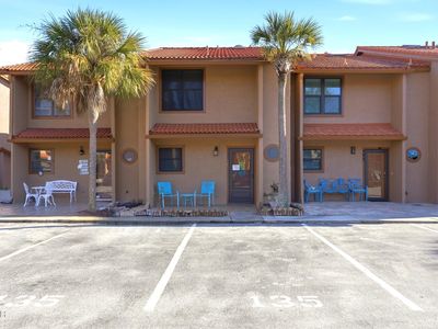 135 Grand Island Blvd