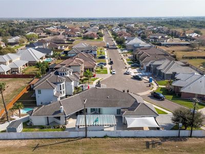 3401 E Stevenson Ave