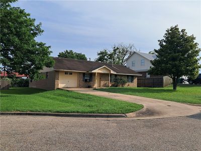 1202 Cheyenne Dr