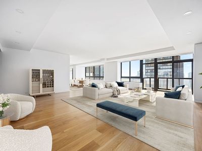 100 United Nations Plz #33AB