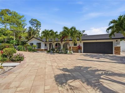 5930 Sea Grass LN