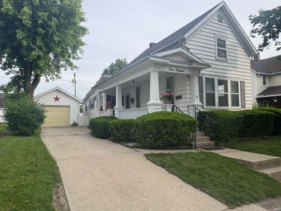 415 W 5th St
