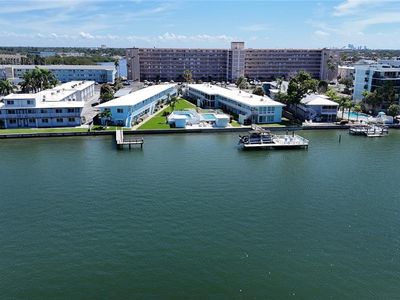 1834 SHORE DRIVE S #6