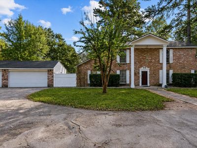 402 Placid Lake Ln