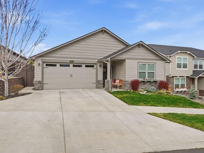 1785 NE Janice Way