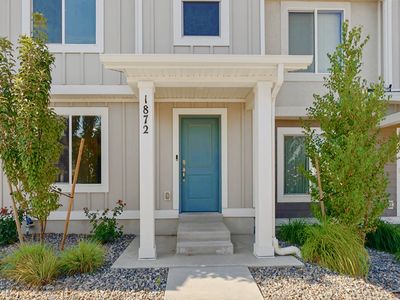 1872 N Ten Hens Ave #1154
