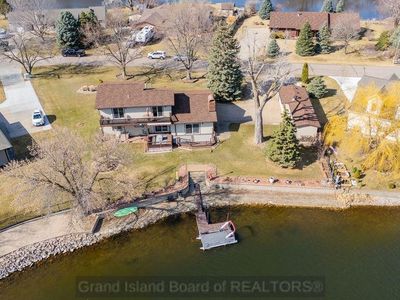219 Lakeside Dr