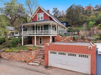 60 Waltham Ave