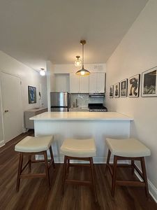 321 E 71st St APT 5E