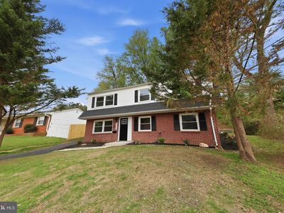 4423 Kenwood Dr