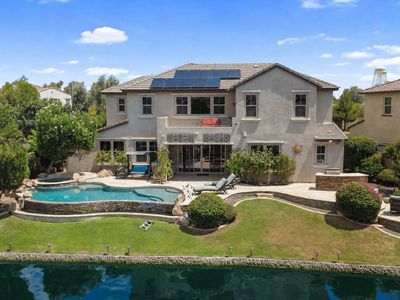 880 W GRAND CANYON Drive