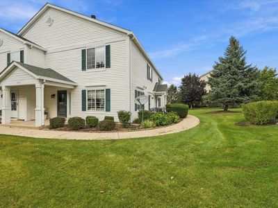 689 Fieldcrest Dr Unit B