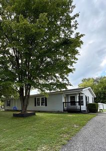 38 Kimberly Ln