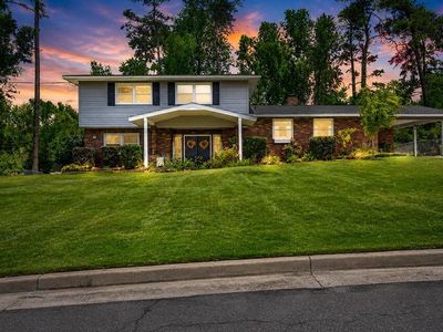 808 Brooks Dr