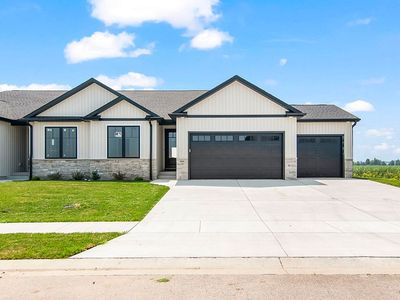 5302 Verdant Ln