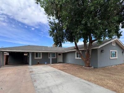 1152 E DANA Avenue