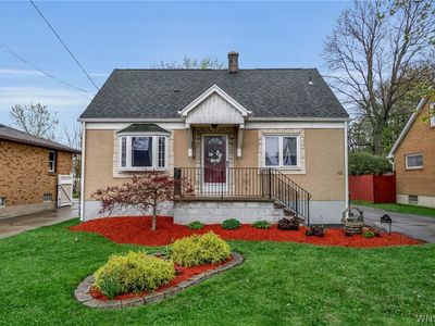 102 Hemenway Rd