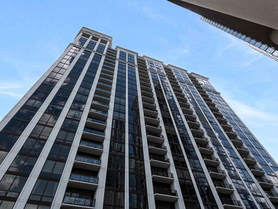 233 E 13th St APT 1001