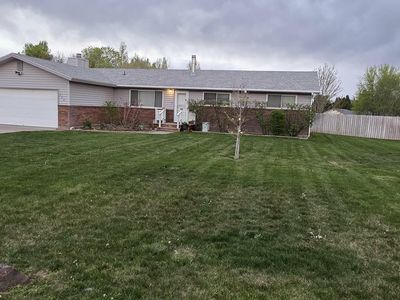 240 NW Wilson Cir