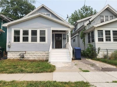109 Schuele Ave