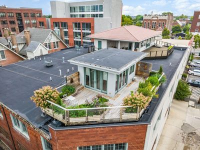 17 W 3rd Ave APT 212