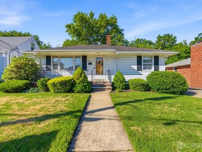 35 Lee Ave