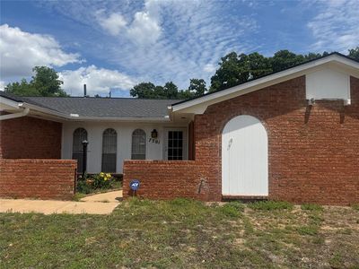 7501 NW 12th Pl