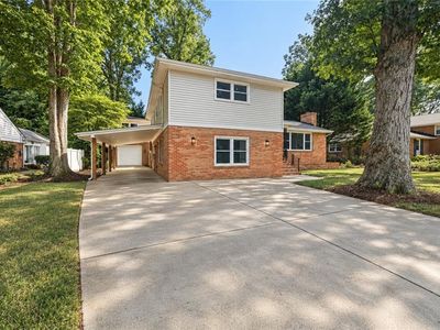 537 Hallmark Dr