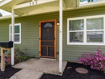 323 Cedarcrest Ave