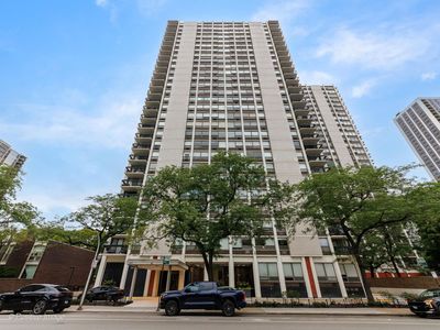 1455 N Sandburg Ter APT 803